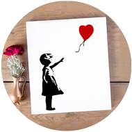 Entdecke unsere Auswahl an einzigartigen Kunstwerken auf Holz im unverwechselbaren Banksy-Stil.